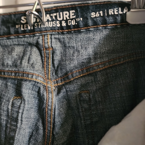 Signature by Levi Strauss Blue Denim Relaxed Jeans - Picture 3 of 4